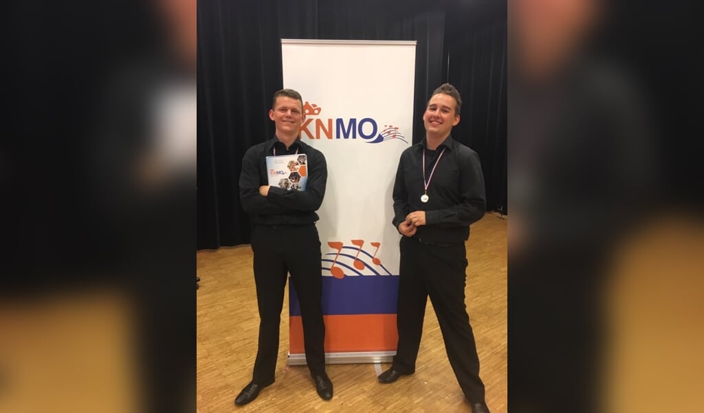 Slagwerkers Niek Gilsing (l) en Pascal Ahout (r) zijn Nederlands Kampioen geworden