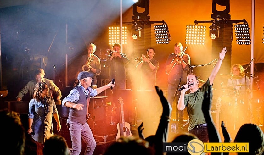 In het Openluchttheater van Mariahout vond het concert van de Edwin Evers Band plaats