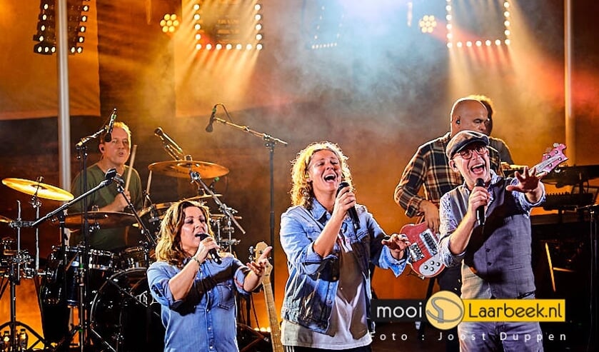 In het Openluchttheater van Mariahout vond het concert van de Edwin Evers Band plaats