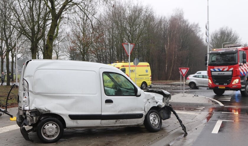 Het is regelmatig raak op de kruising (februari 2019) | Fotonummer: 91d91c