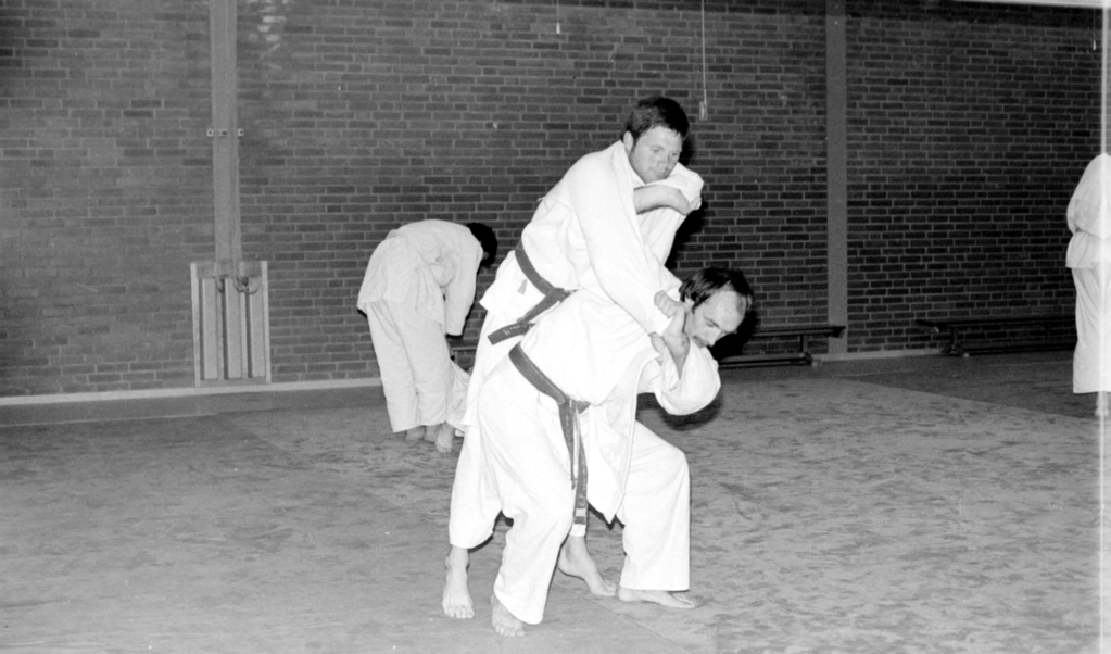 Peter van de Kerkhof (die de judolessen in Beek en Donk gaf) en Eddie van de Pol