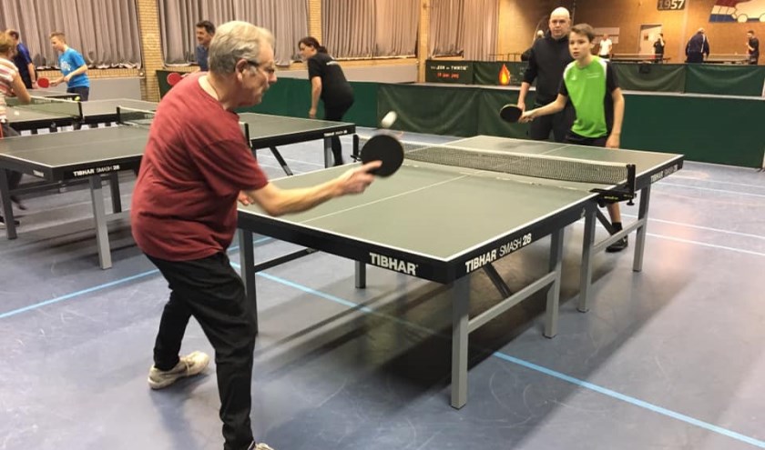 Jeroen Engelhart geeft training aan Tijl Engelhart | Fotonummer: ca05d8