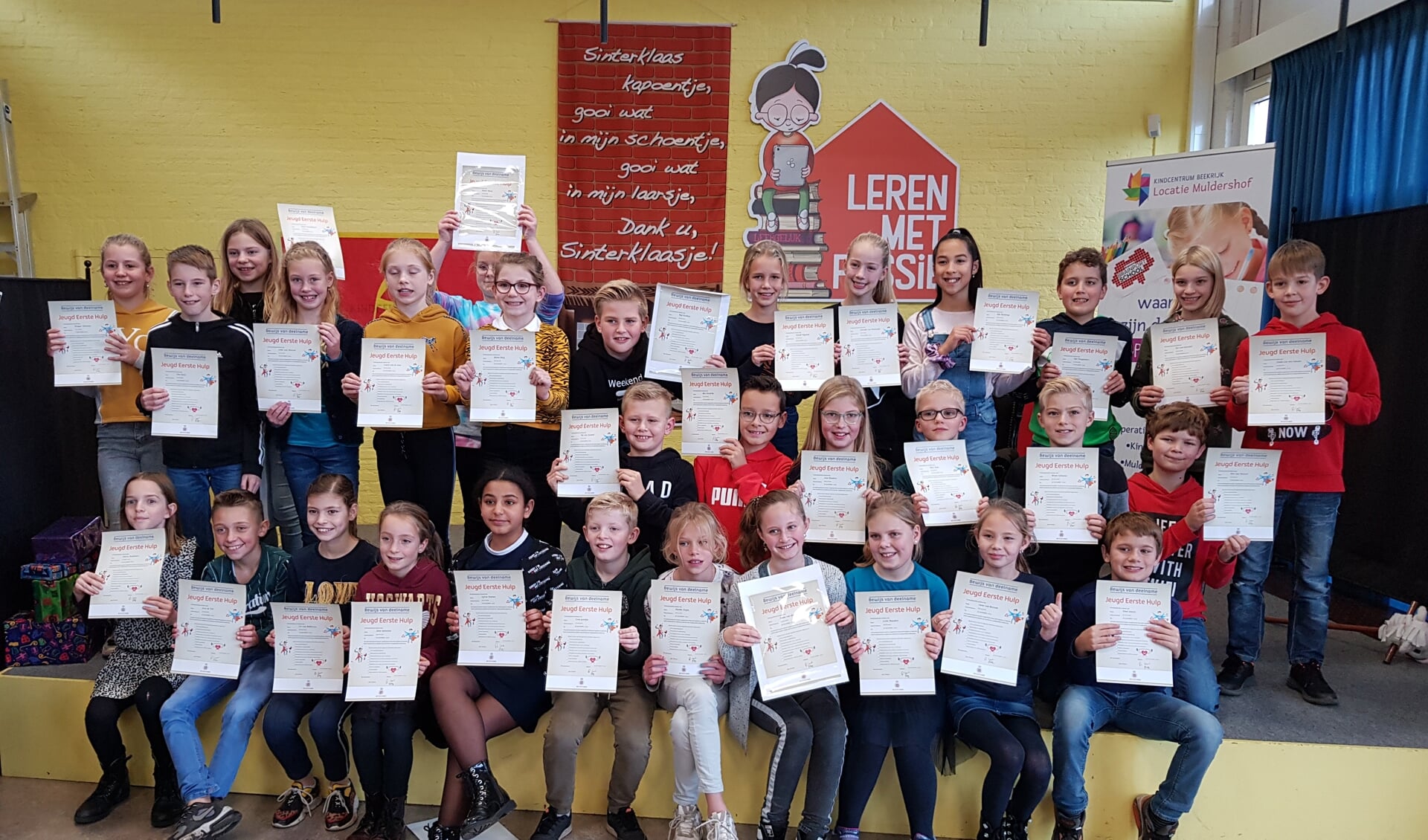 Groep 7 van de Muldershof met hun diploma van het Jeugd EHBO.