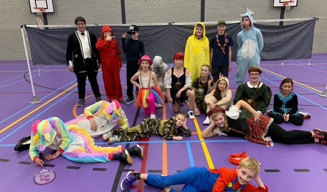 Verkleed badminton bij de jeugd van Badminton Club Lieshout