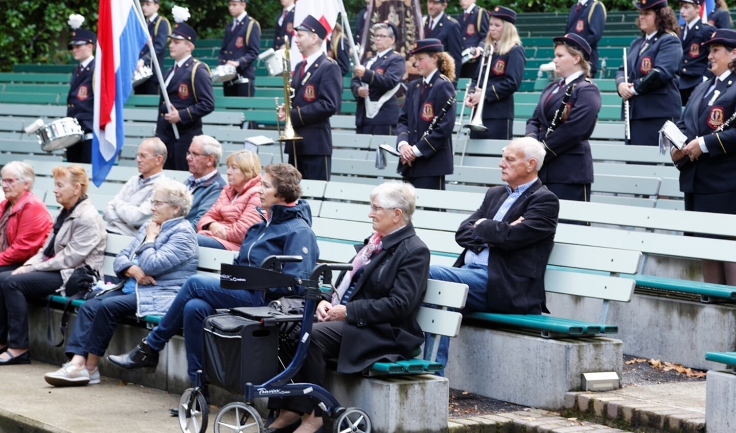 Jan Heesakkers 75 jaar lid van Harmonie St Caecilia 