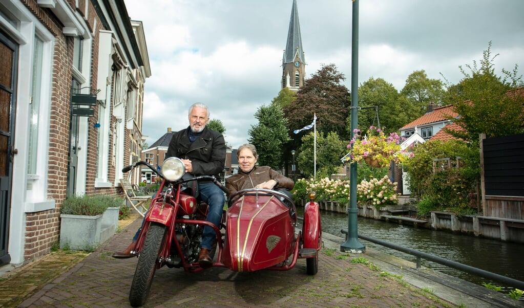 Wim Daniëls en Huub Stapel  gaan in Aarle-Rixtel op zoek naar de roots van Daniëls.
