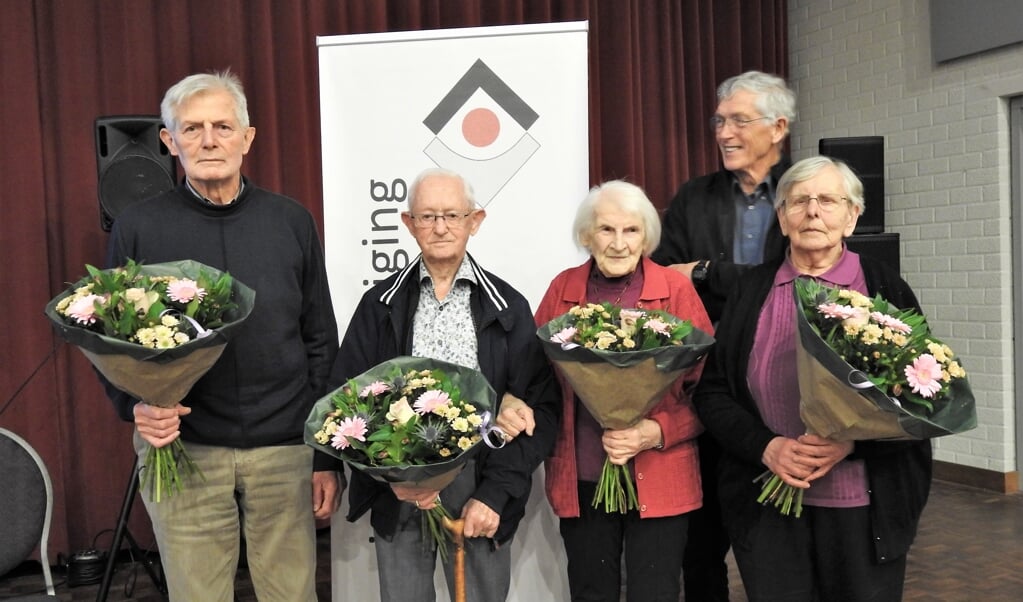 Jubilarissen van Seniorenvereniging/KBO Lieshout. De dames Angeline van Berlo en Annie van Kaathoven waren niet aanwezig.
