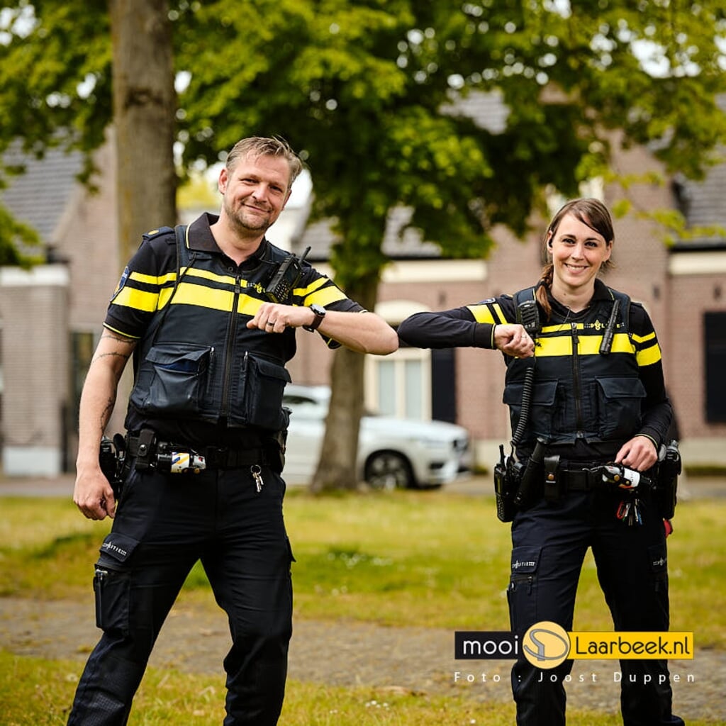 Aarle-Rixtel heeft een nieuwe wijkagente; Elke nagtzaam  ( foto: Joost Duppen )