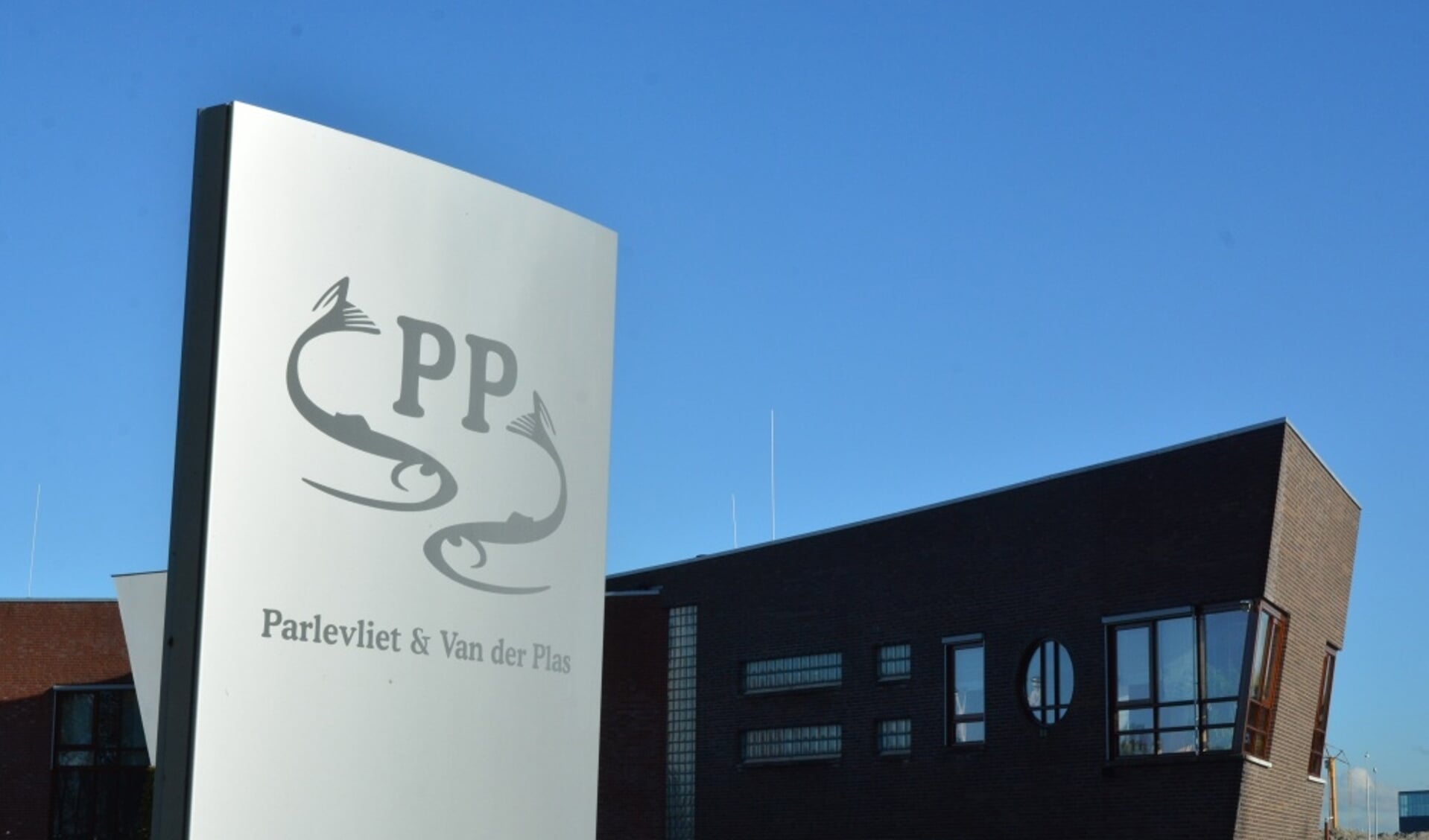  Het hoofdkantoor van Parlevliet & Van der Plas in Valkenburg, gemeente Katwijk.