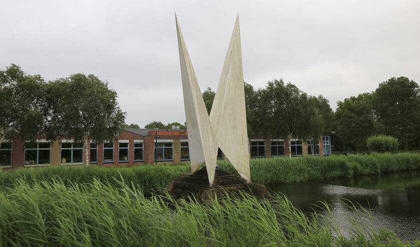 <p>In alle wijken van Oegstgeest staat wel een beeldend kunstwerk in de openbare ruimte, ook in Haaswijk. | Archieffoto Wil van Elk</p>