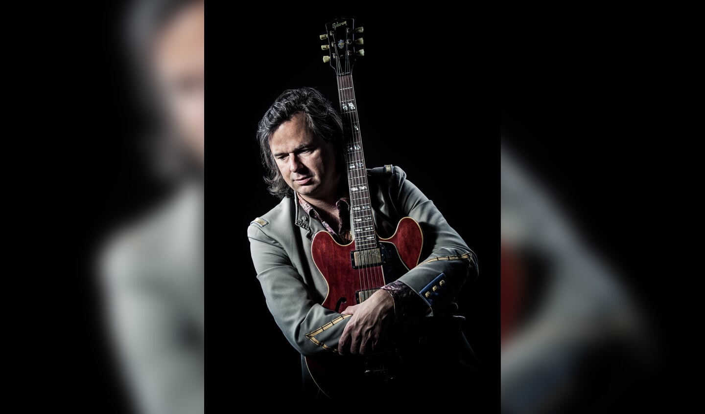 Erwin Nyhoff, bekend van zijn deelname aan The Voice, brengt in het theater een ode aan de rock 'n roll. | Foto: pr.