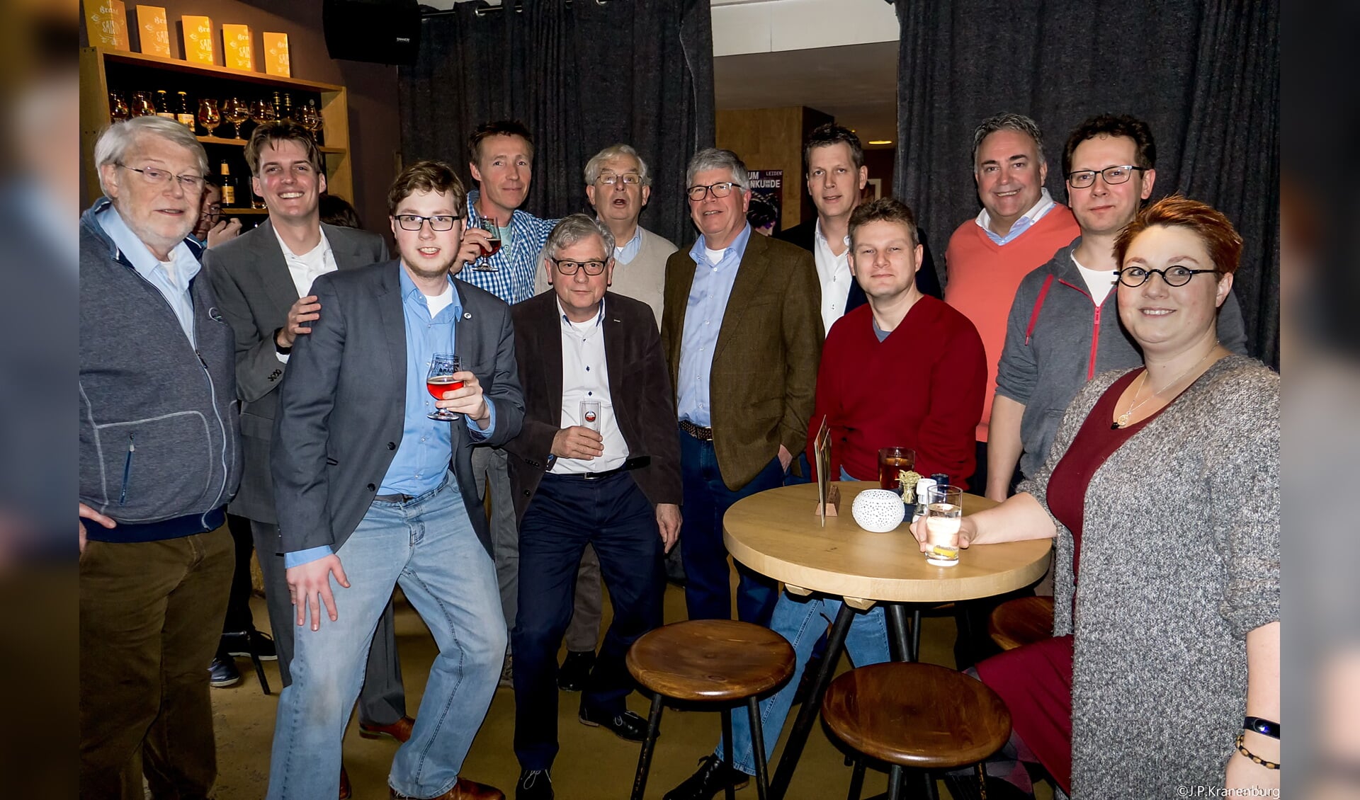 D66 politici uit Leiderdorp en Zoeterwoude. Afdelingsvoorzitter Michiel Goossens staat 2de van links. | Foto: J.P, Kranenburg 