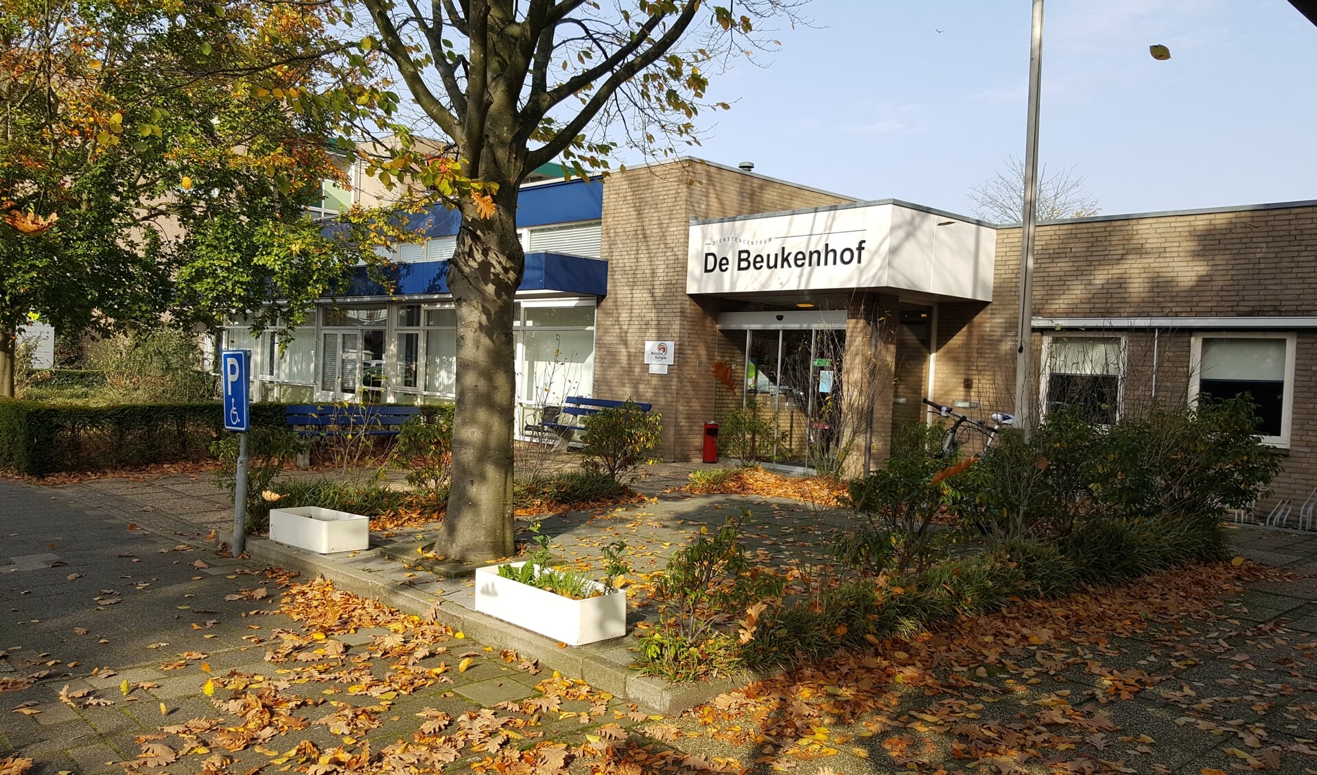 Het college van B en W wil De Beukenhof vervangen door een veel kleinere accomodatie. | Foto: Ruth Eppink