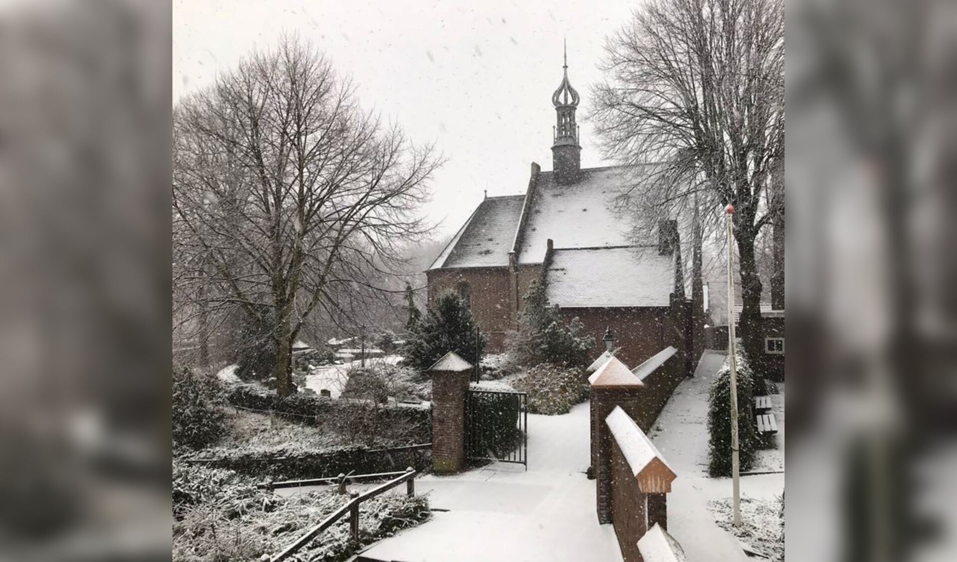 De Kleine Kerk in de sneeuw. | Foto: pr.