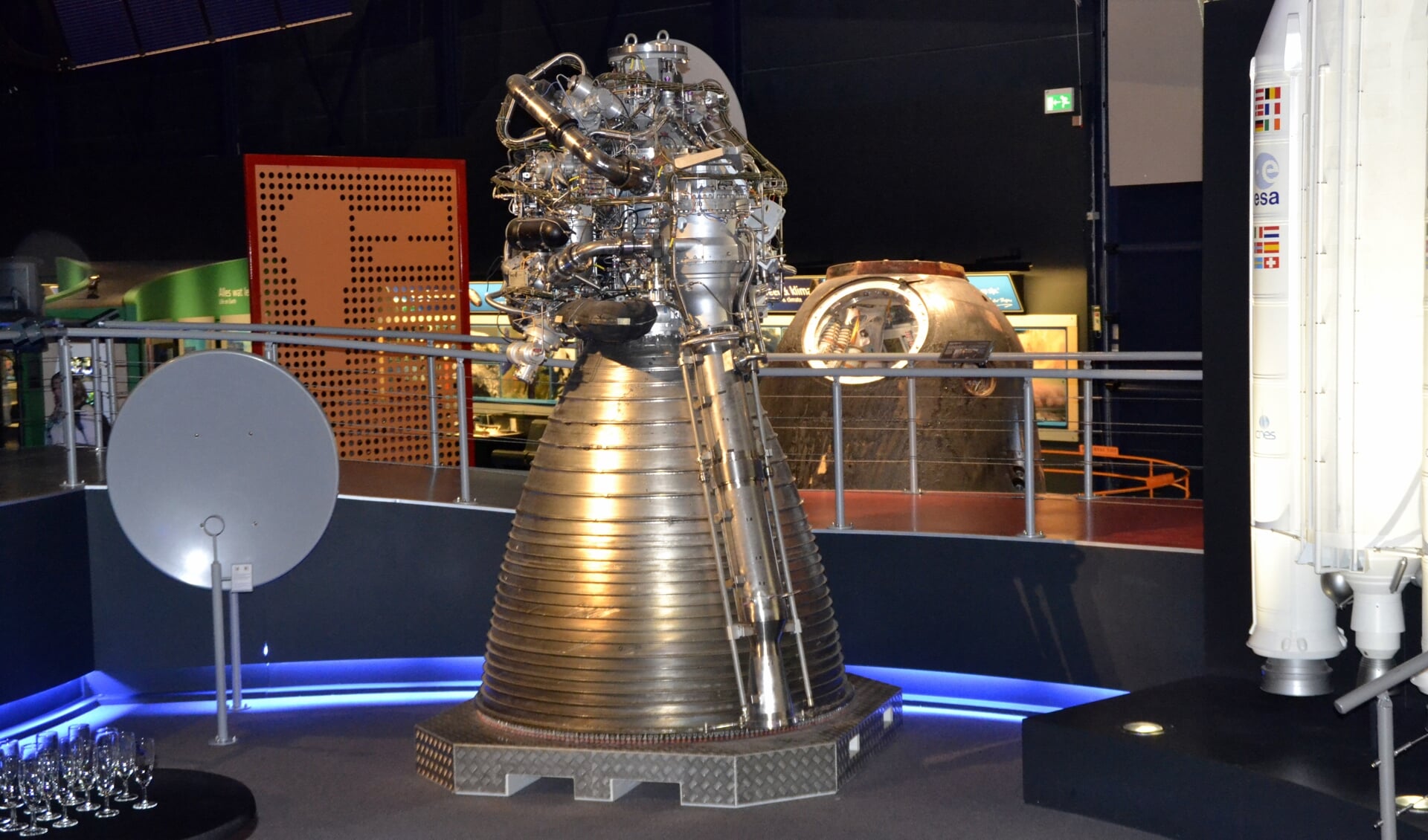 De Vulcain motor is 3 meter hoog, 1,76 meter in diameter en weegt 1686 kilogram. Deze is nu te zien bij Space Expo.