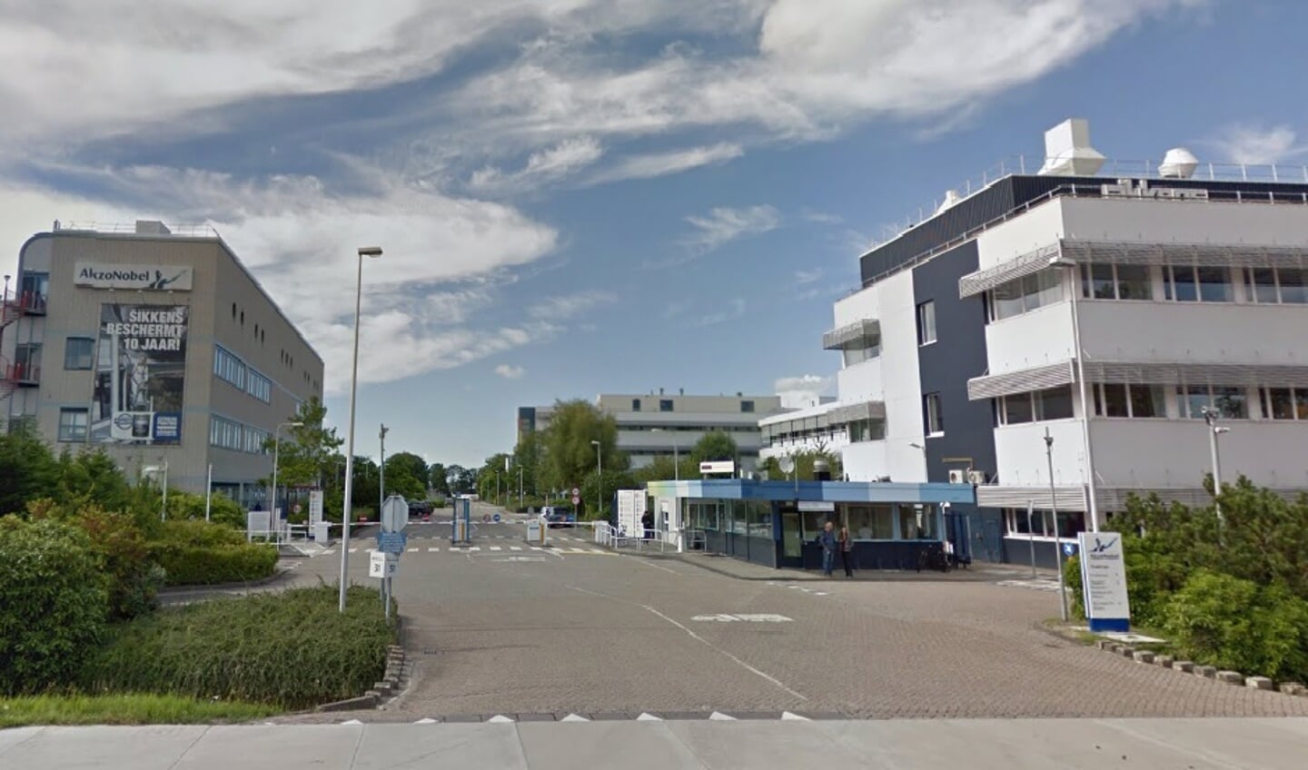 De provincie is bang dat er veel banen bij Akzo Nobel in Sassenheim verdwijnen. | Foto: GoogeMaps