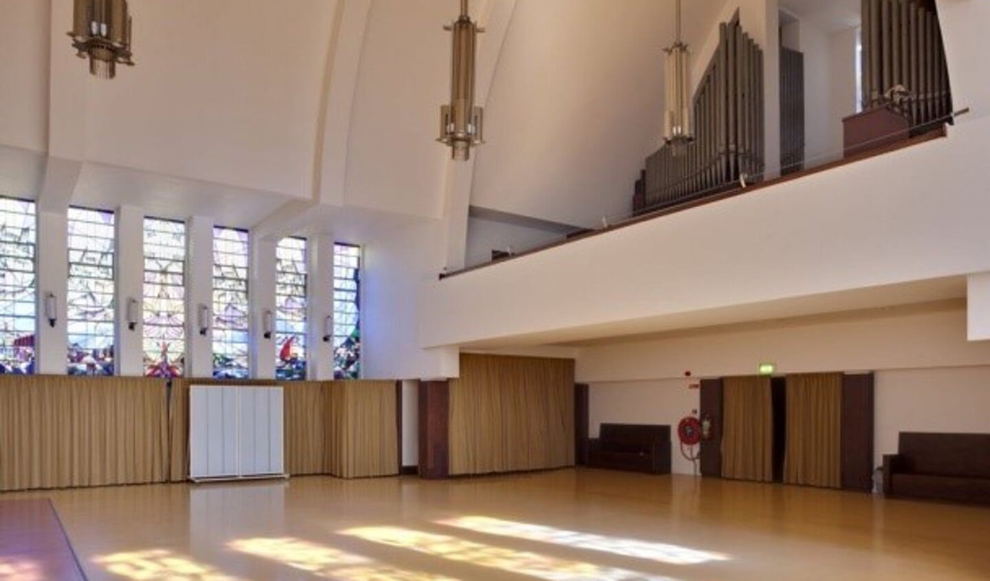 Het concert vindt plaats in de Pauluskerk te Oegstgeest.