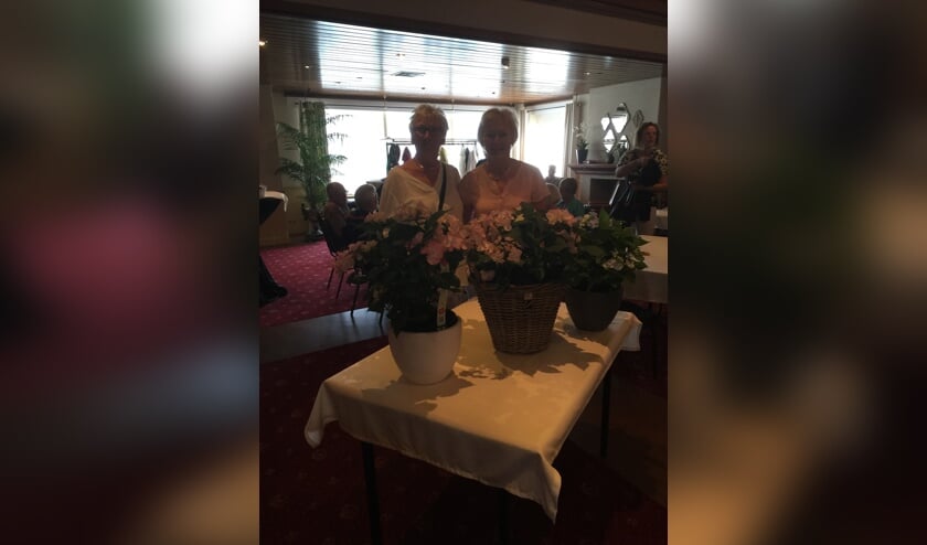 Jeanne Tijssen en Tineke Klaver zijn zomerkampioen bij Sassem Troef. | Foto: pr.