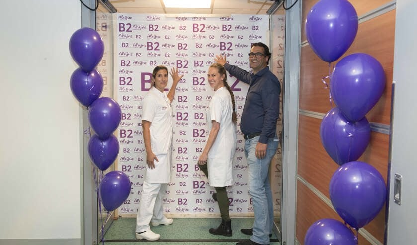 Drie artsen van de specialismen Gynaecologie, Urologie en Longziekten de nieuwe verpleegafdeling B2. | Foto: PR