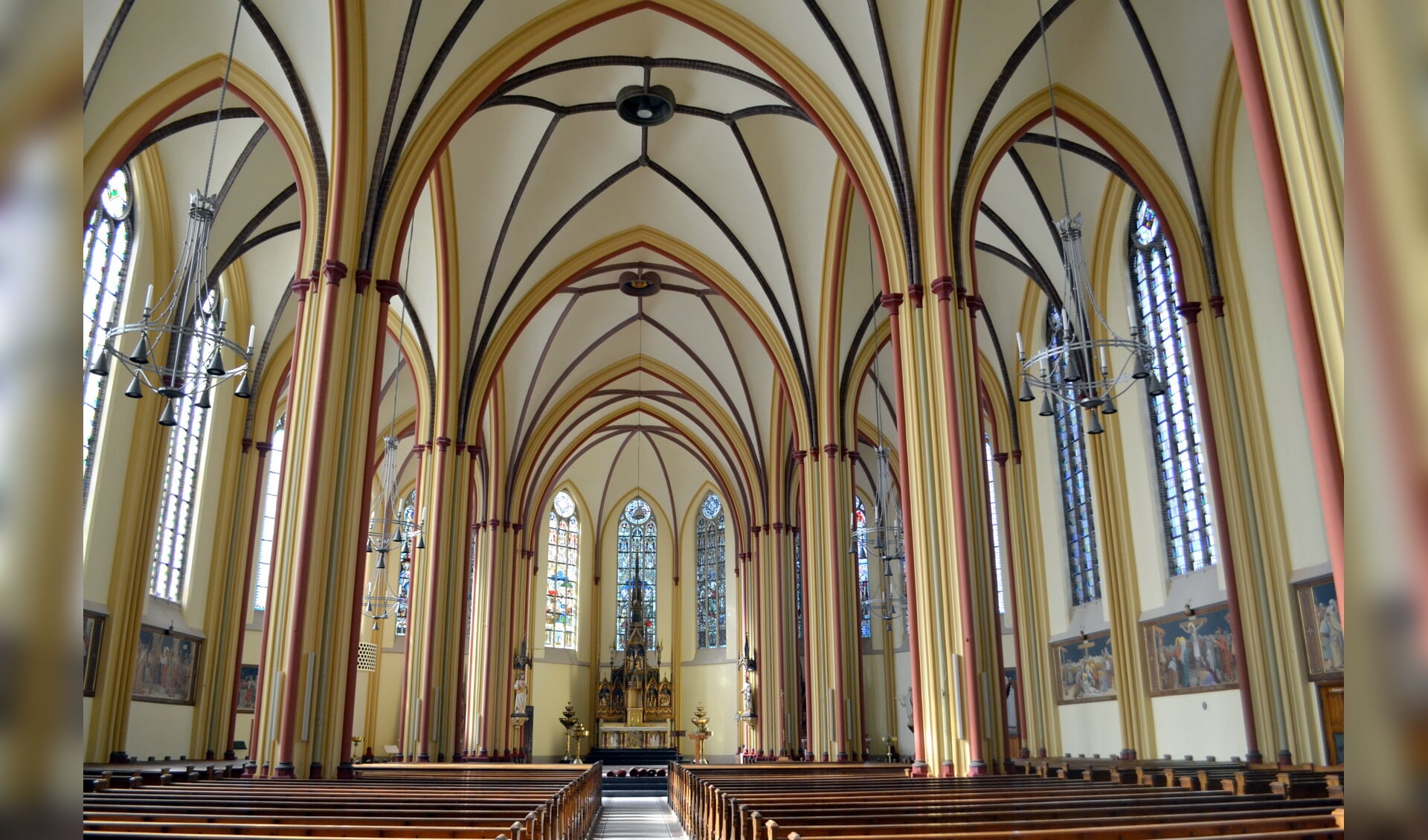Het interieur van de RK Sint Jeroenskerk na de renovatie van 2012.