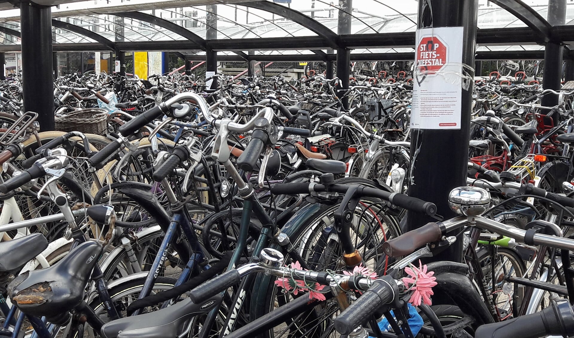 Er worden verschillende opties besproken om fietsendiefstal tegen te gaan. | Foto: MV