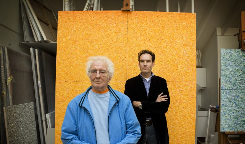Jan Wolkers en Onno Blom voor ‘het grote gele doek’ foto: Tessa Posthuma de Boer