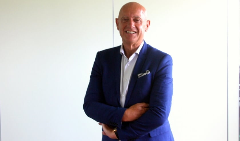 Henk Hoogervorst zal donderdag worden beëdigd als lid van de gemeenteraad voor de VVD. | Foto en tekst: Wim Siemerink