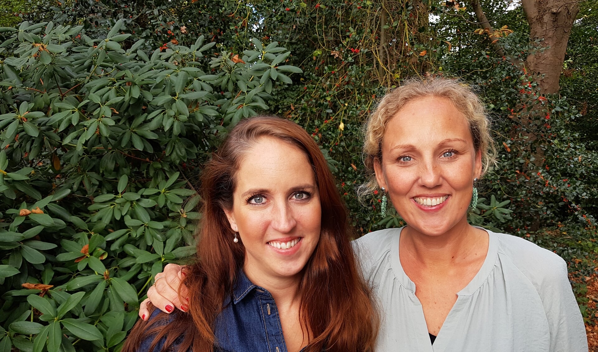Welzijnsadviseurs Nikki van der Ven en Laura Methorst: “Deelnemers krijgen de kans op een nieuw begin.” | Foto: MV