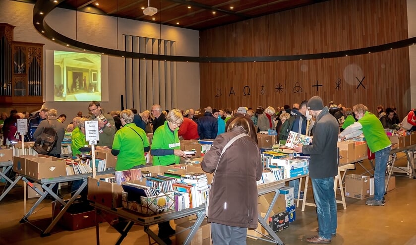 Recordopbrengst bij 26ste boekenmarkt Protestantse Gemeente Leiderdorp