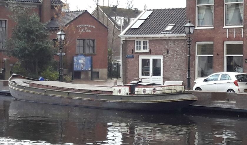 Wie weet er meer over dit scheepje Cornelia, ooit eigendom van de Rijnsburgse schipper Zandbergen.