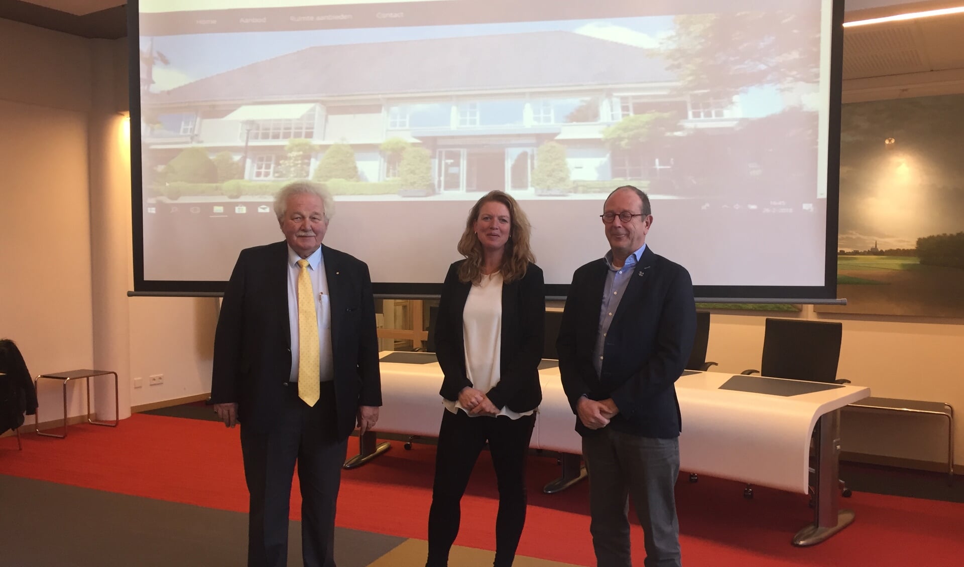 Joost Kuurman, Yvonne Duivenvoorden en Adri de Roon bij de lancering van het Makelpunt.