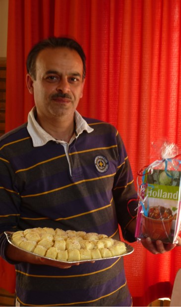 Mohamed Alsarakbe was een van de koks in het Havencafé. Omdat de statushouder een baan heeft gevonden, kan hij niet meer voor het café koken. | Foto: pr. 