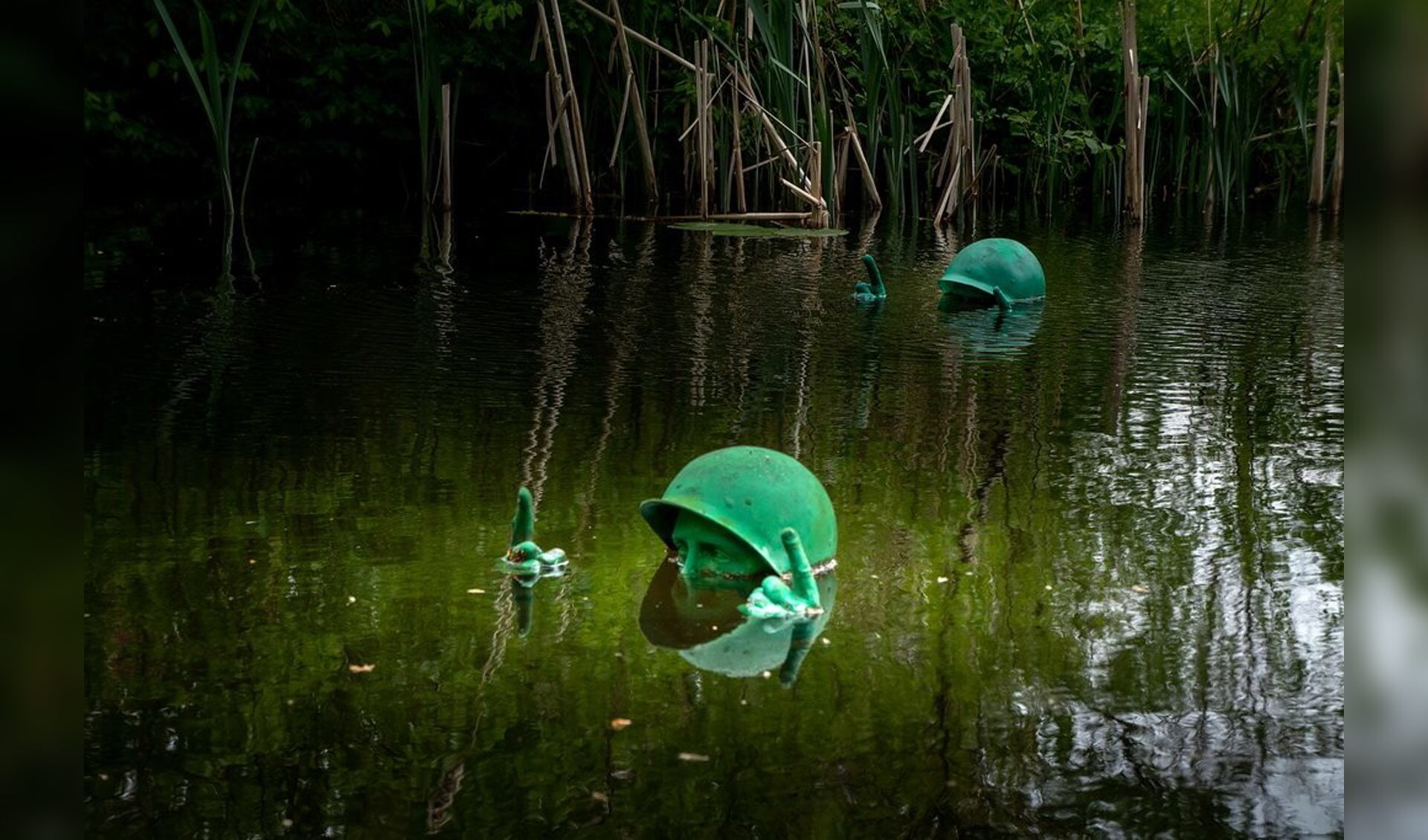 Het kunstwerk 'Tread Water' van Remy Habets. onderdeel van de expositie Heemtuin Verbeeld XI. 