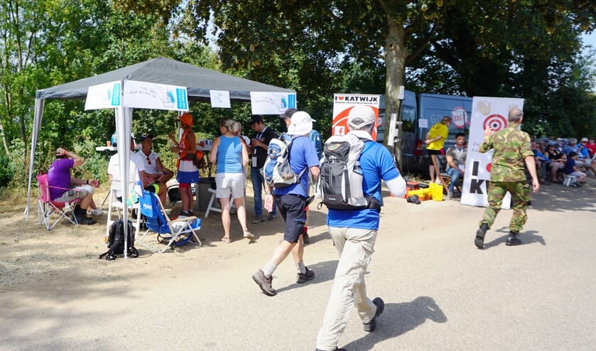 <p>Het zal niet zo groot worden als de Nijmeegse Vierdaagse, waar ook veel Duin- en Bollenstrekers aan meedoen, maar de organisatie hoopt toch dat de Duin en Bollen Vierdaagse in enkele jaren uitgroeit tot een event met zo'n 25.000 deelnemers.</p>
