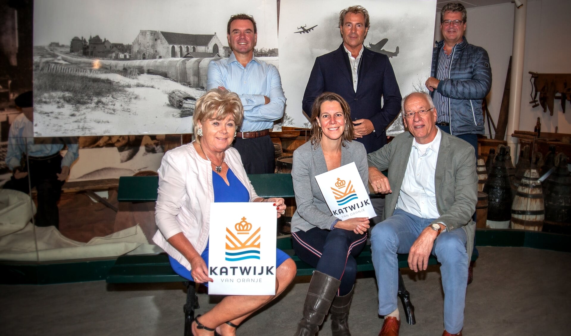 De partners van Katwijk van Oranje. | Foto: Adrie van Duijvenvoorde