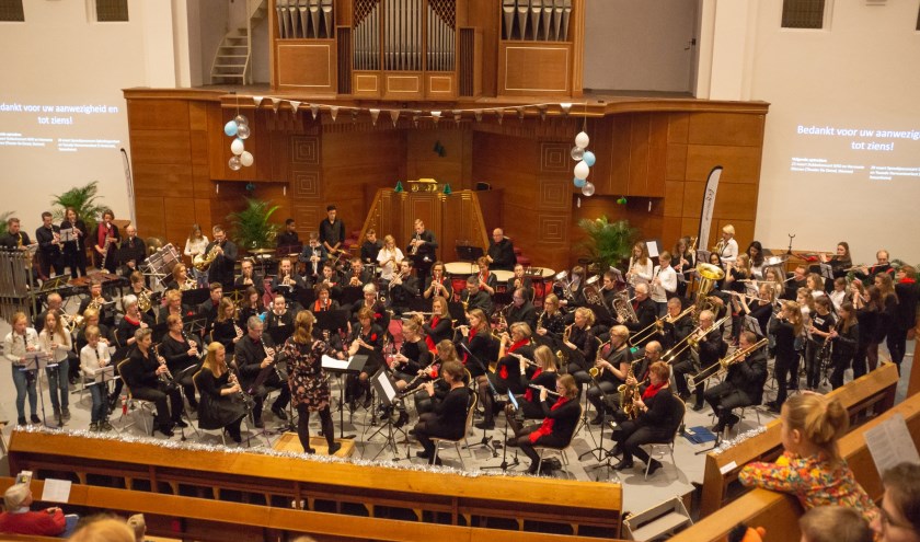 Slotstuk door alle drie de orkesten van Crescendo Sassenheim. | Foto: pr.  