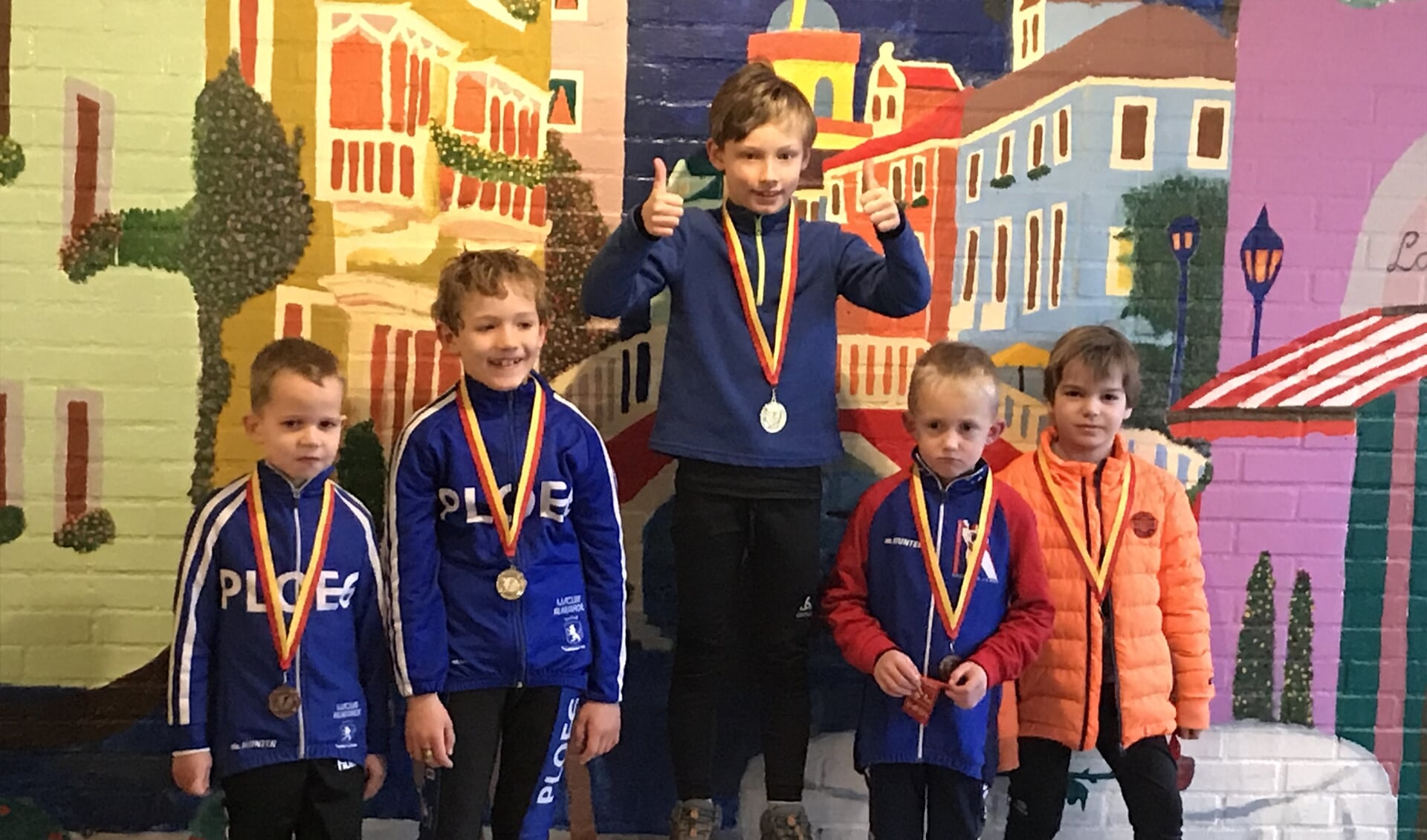 Floris Mingelen (m) wint het goud bij de Benjamins. | Foto: pr.