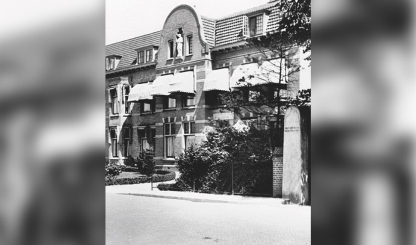 Huize St-Joseph, uitsnede.