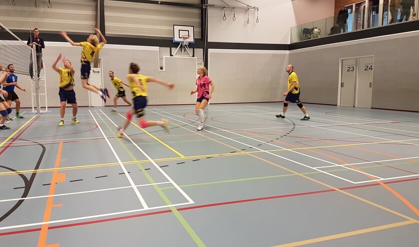 De heren van NOVO hadden zaterdag versterking van Femke Haasnoot. | Foto: PR