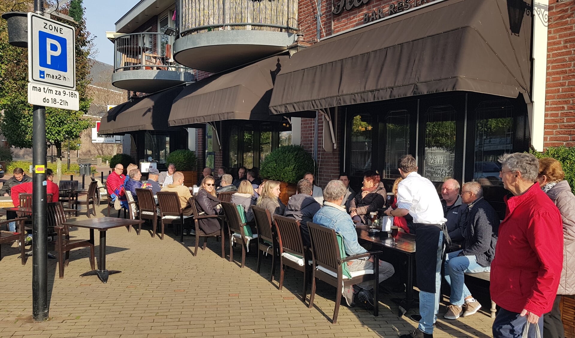 Tijdens het Hillegoms Bokbier Event in 2018 waren de terrassen steeds goed gevuld. 