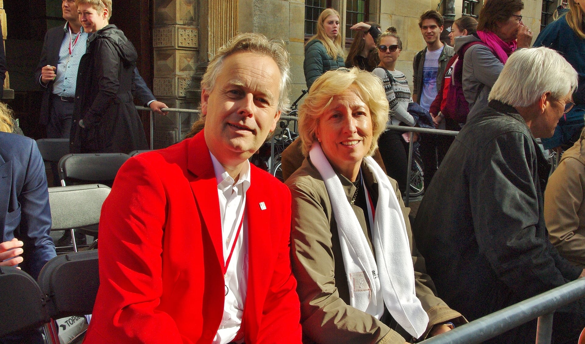De Leiderdorpse burgemeester Laila Driessen en wethouder Willem Joosten.