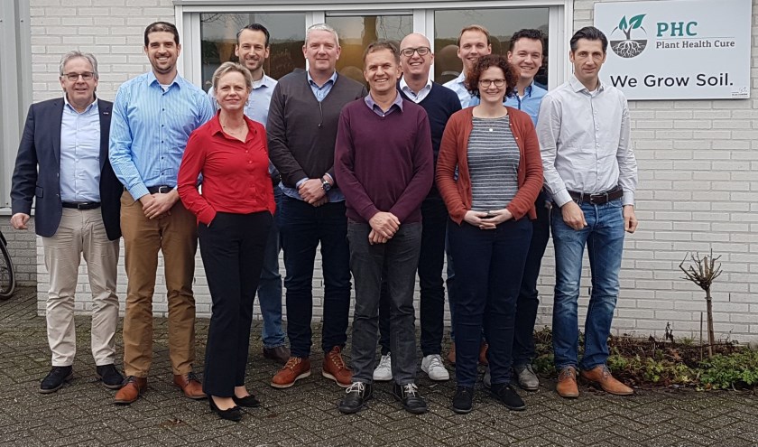Samenwerking PHC.jpg Het team Crop Care van Royal Brinkman en de specialisten van Plant Health Cure.