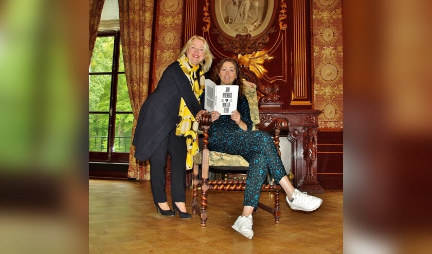 Marjolijn van der Jagt en Roxanne Heemskerk.