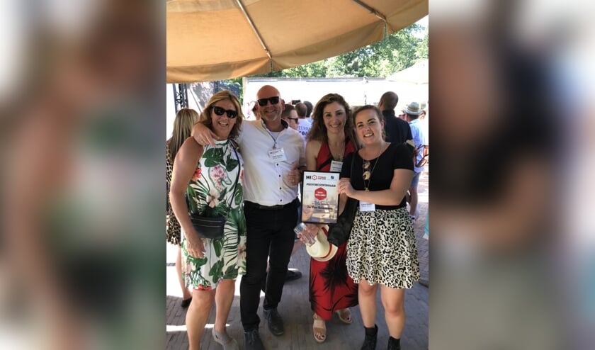 Restaurant De Vier Seizoenen staat steevast hoog in de Terras Top 100, dit jaar op plek 33. Het team viert nu het 20-jarig bestaan.