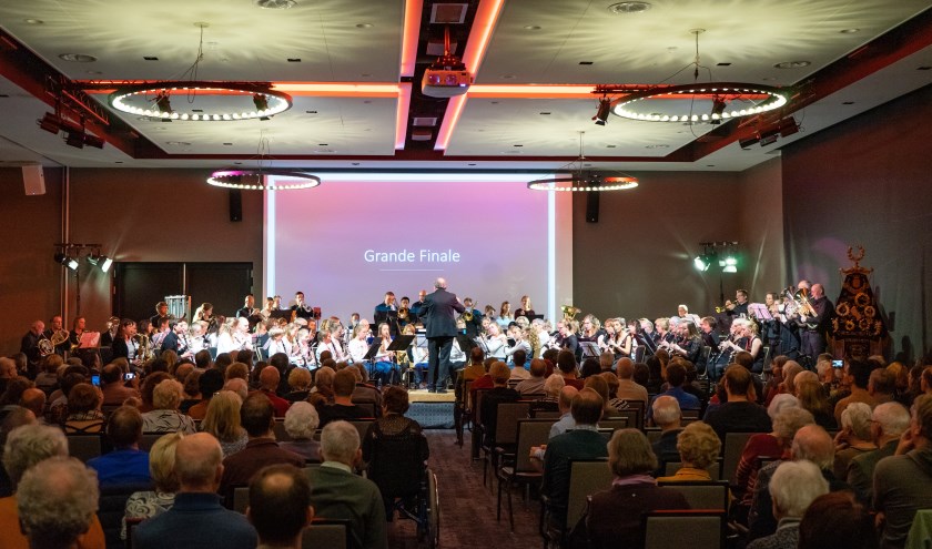 Alle orkesten van Crescendo spelen het speciaal gecomponeerde jubileumstuk High 5 for 115 van Michel de Haas. | Foto: PR