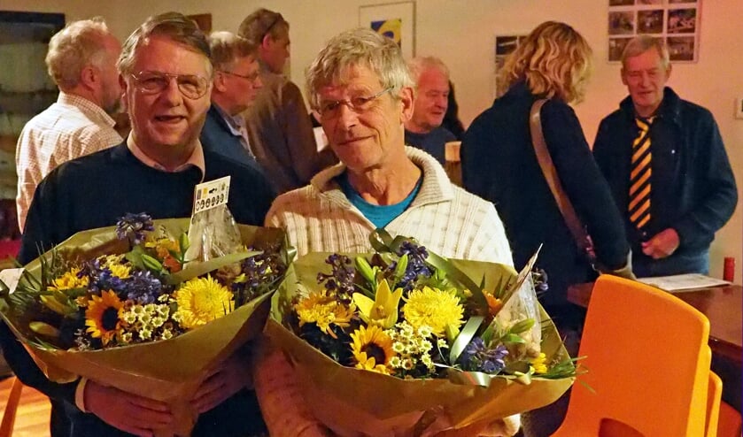 De twee Leden van Verdienste Jan en Joost