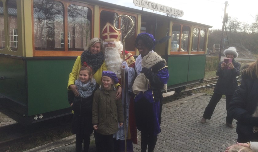 Op de foto met Sint en Piet bij de stoomtreinexpress.