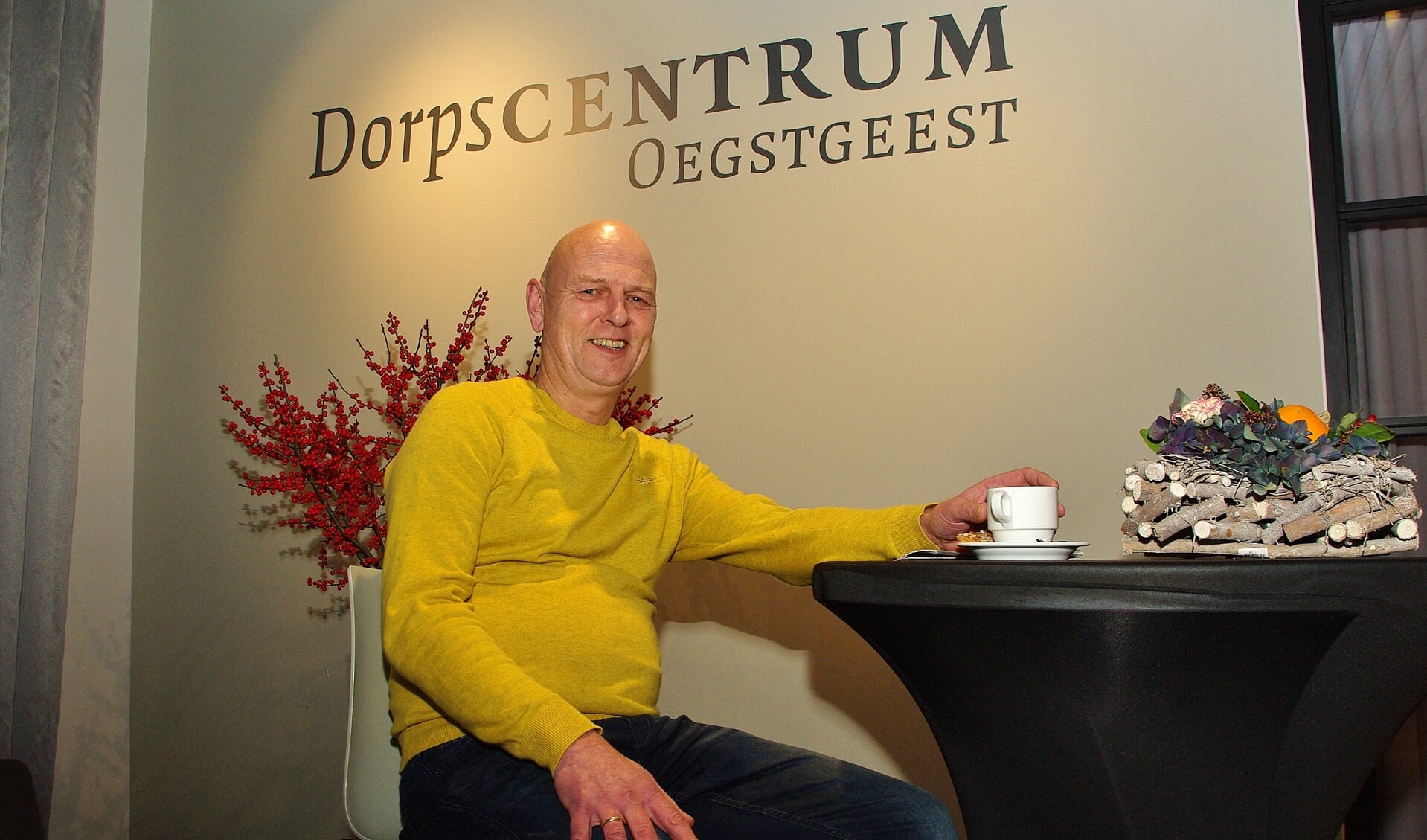Ruud Brouwer voelt zich als een vis in het water in Dorpscentrum Oegstgeest.