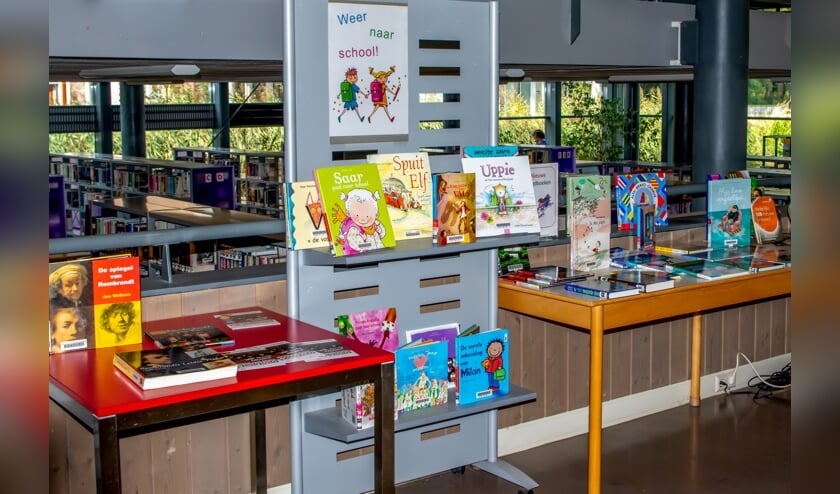 De bibliotheek in De Sterrentuin.