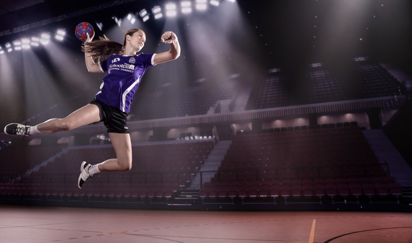 Naomi Hoogervorst (Foreholte) is een van de elf Teylingse sportsters die fotograaf Rene van Dam voor zijn lens heeft gehad. | Foto: pr./René van Dam